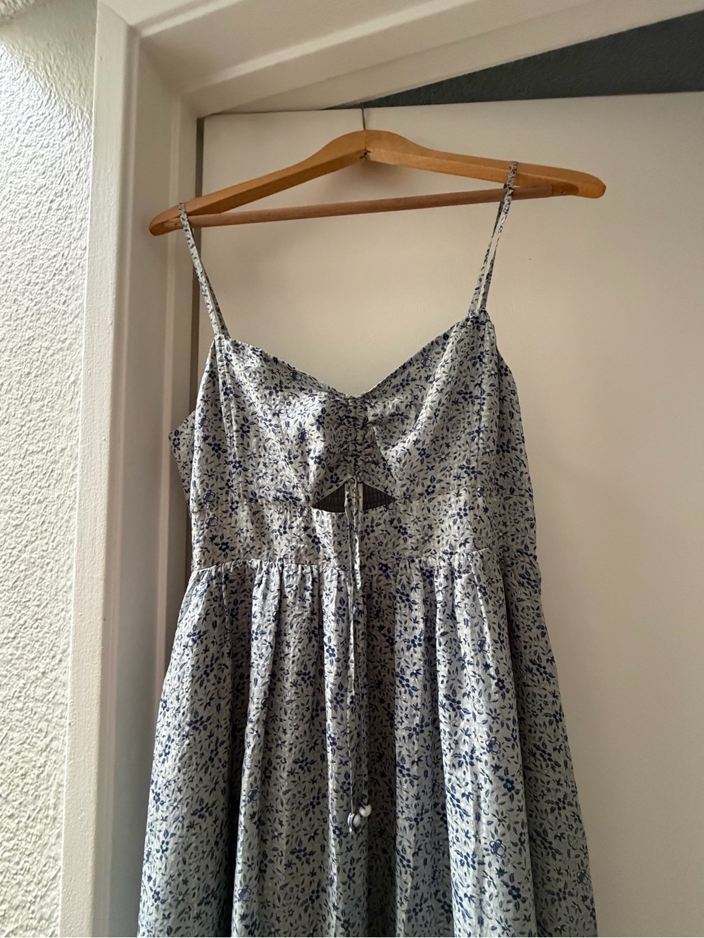 Madewell Blue and White Floral Tie-Front Sundress - Picture 3 of 3